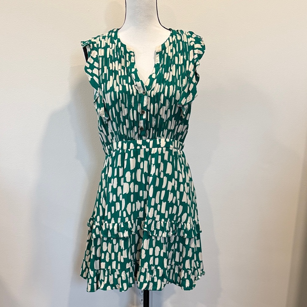 THML Patterned Green/Cream Dress Size Medium